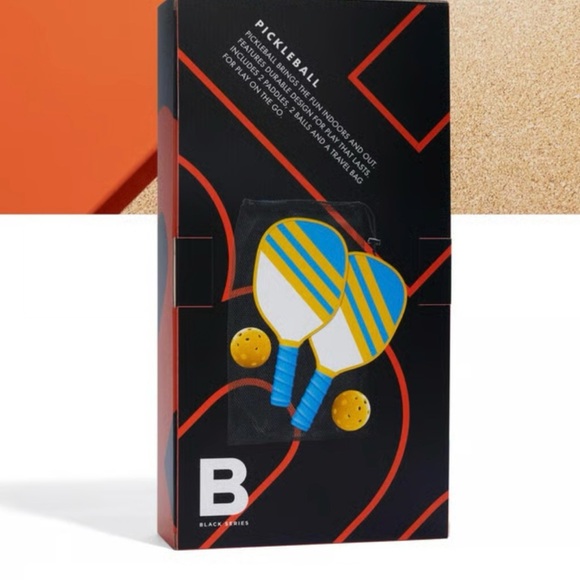 Pickleball Set w/Balls & Travel Bag New - Picture 2 of 5